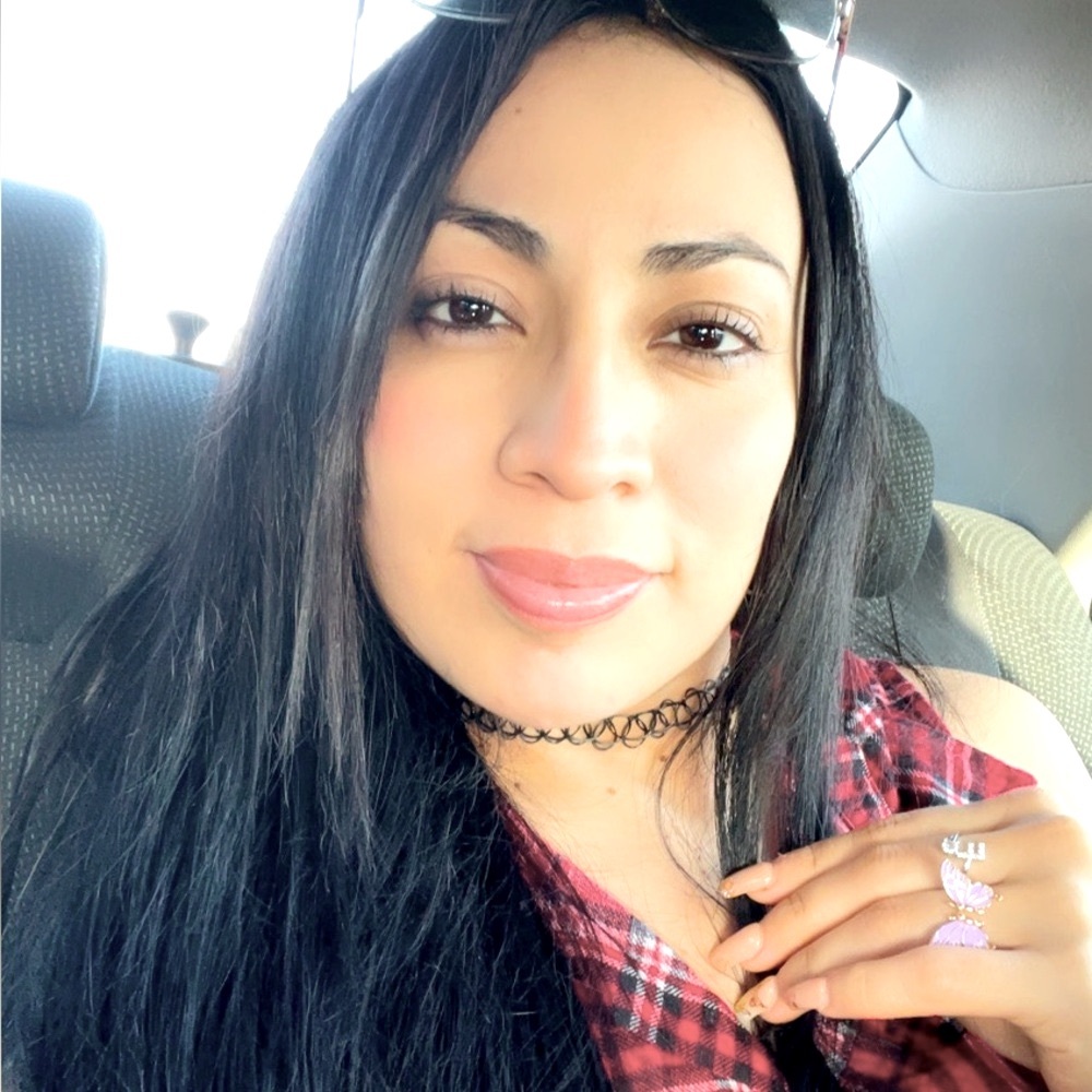 Meet your Posher, Fatima